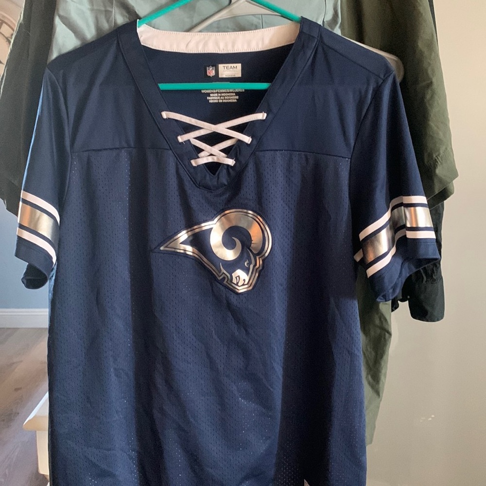 LA Rams NFL Authentic Team Apparel women’s size xl top